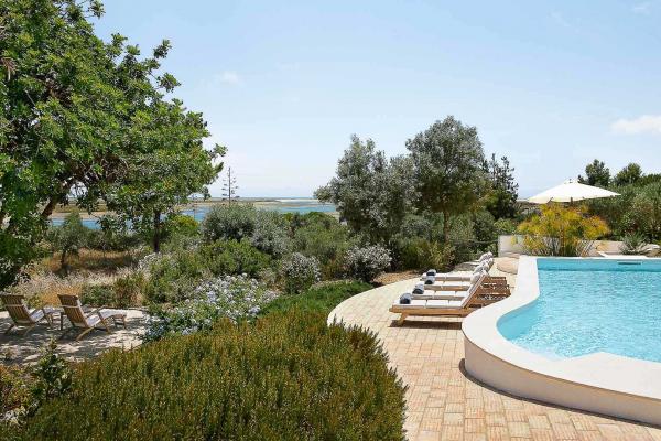 Unique Oceanfront Villa for Chic Algarve Retreat