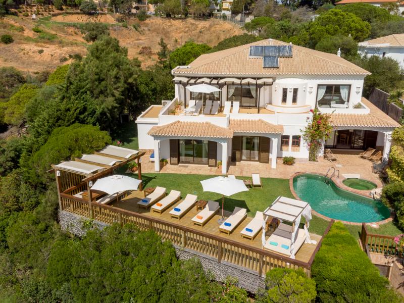 Villa Edmundo , Albufeira , Algarve  