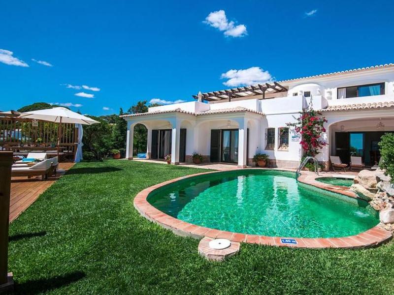 Villa Edmundo , Albufeira , Algarve  