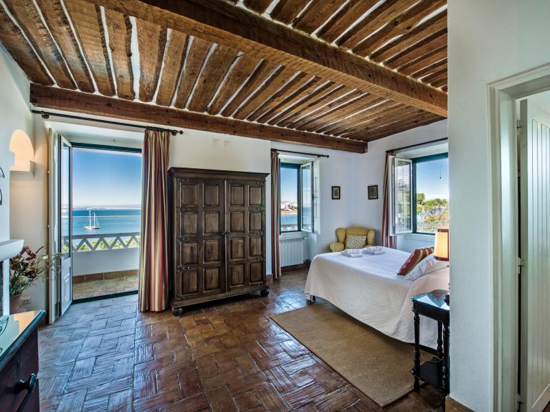 Casa Largo , Ferragudo  