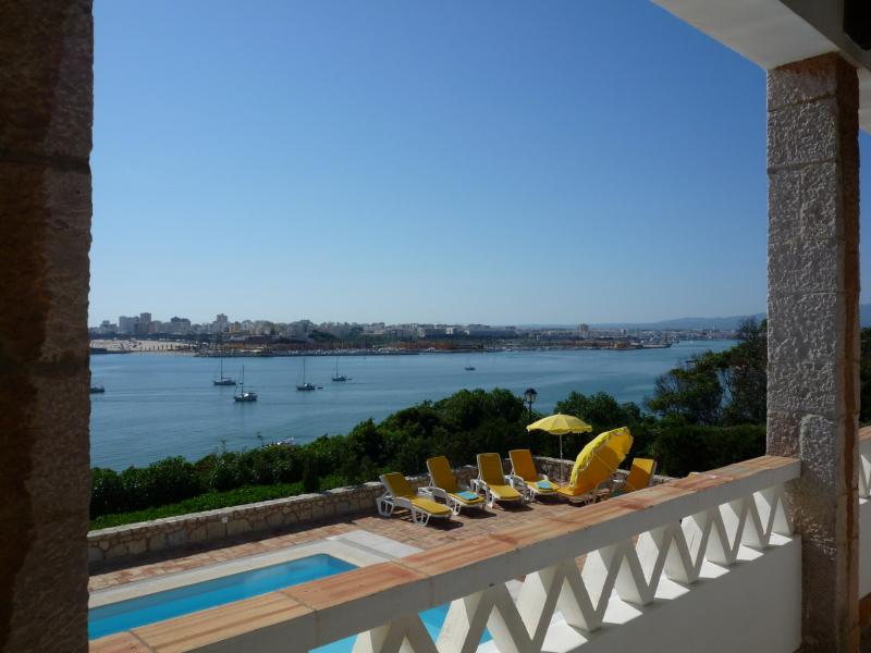 Casa Largo , Ferragudo  