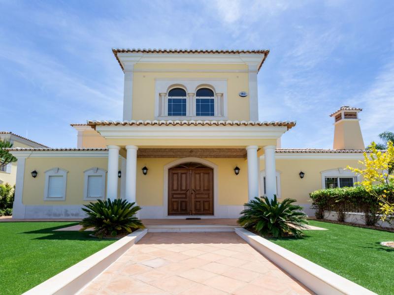 Villa Rola , Algarve , Varandas do Lago  