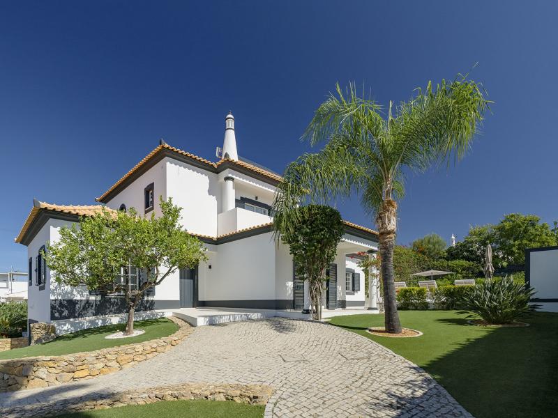 Villa Iolanda , Algarve , Almancil  