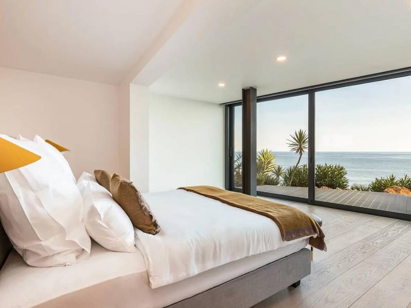 Luxury Albufeira Villa with Pool, Sauna and Views , Algarve  
