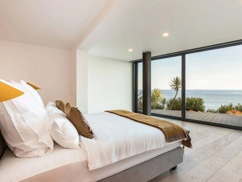 Luxury Albufeira Villa with Pool, Sauna and Views , Algarve  
