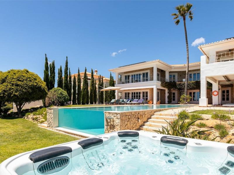 Luxury Clifftop Villa With Ocean Views in Algarve , Algarve , Luz  