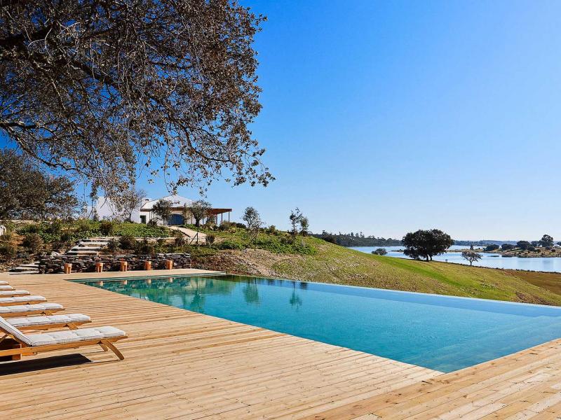 Lakeside Gastro Retreat in Portuguese Countryside for Foodies , Alentejo  