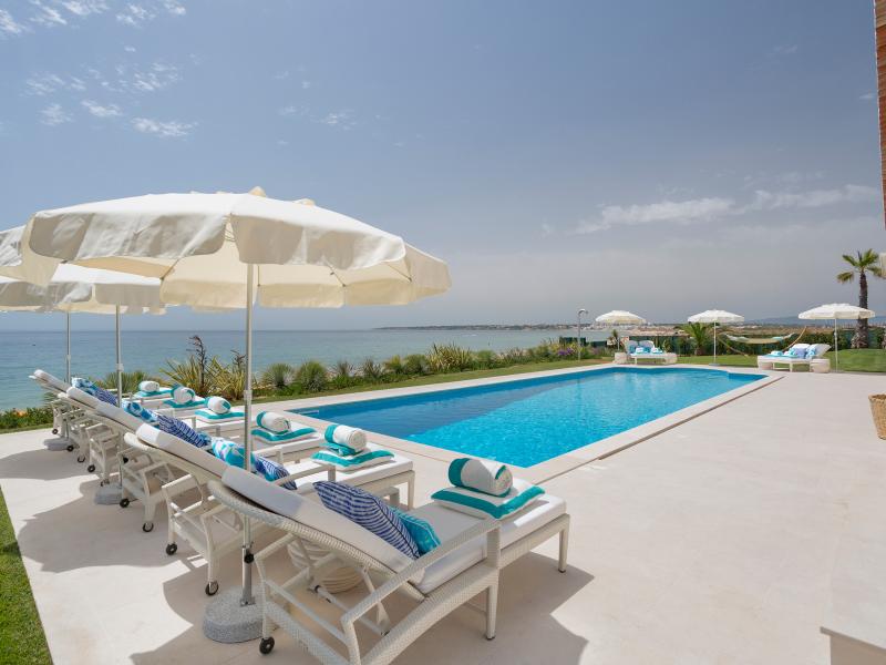 Villa Hibiscus - Vila Vita Parc Collection  , Algarve , Western Algarve  