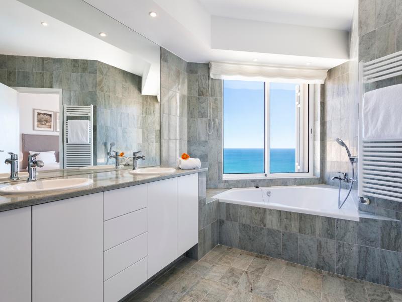 Villa Mar a Vista - Vila Vita Parc Collection  , Algarve , Salema , Western Algarve  